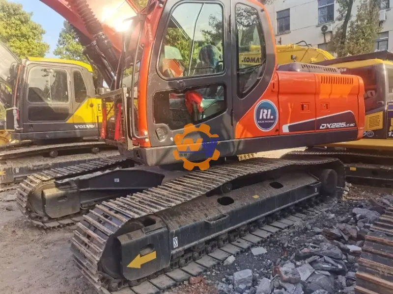 Durable Second Hand Doosan DX225 Crawler Excavator For Sale